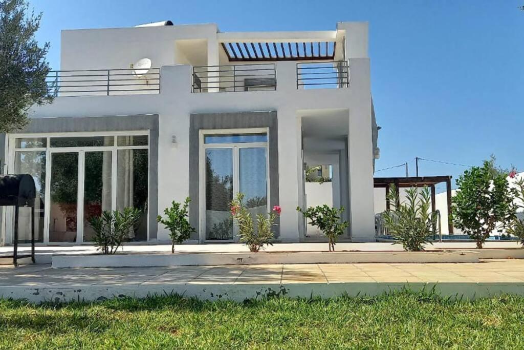 Magnifique Villa Avec Piscine Sur L'Ile De Djerba Pour Vacances Arkou Eksteriør bilde